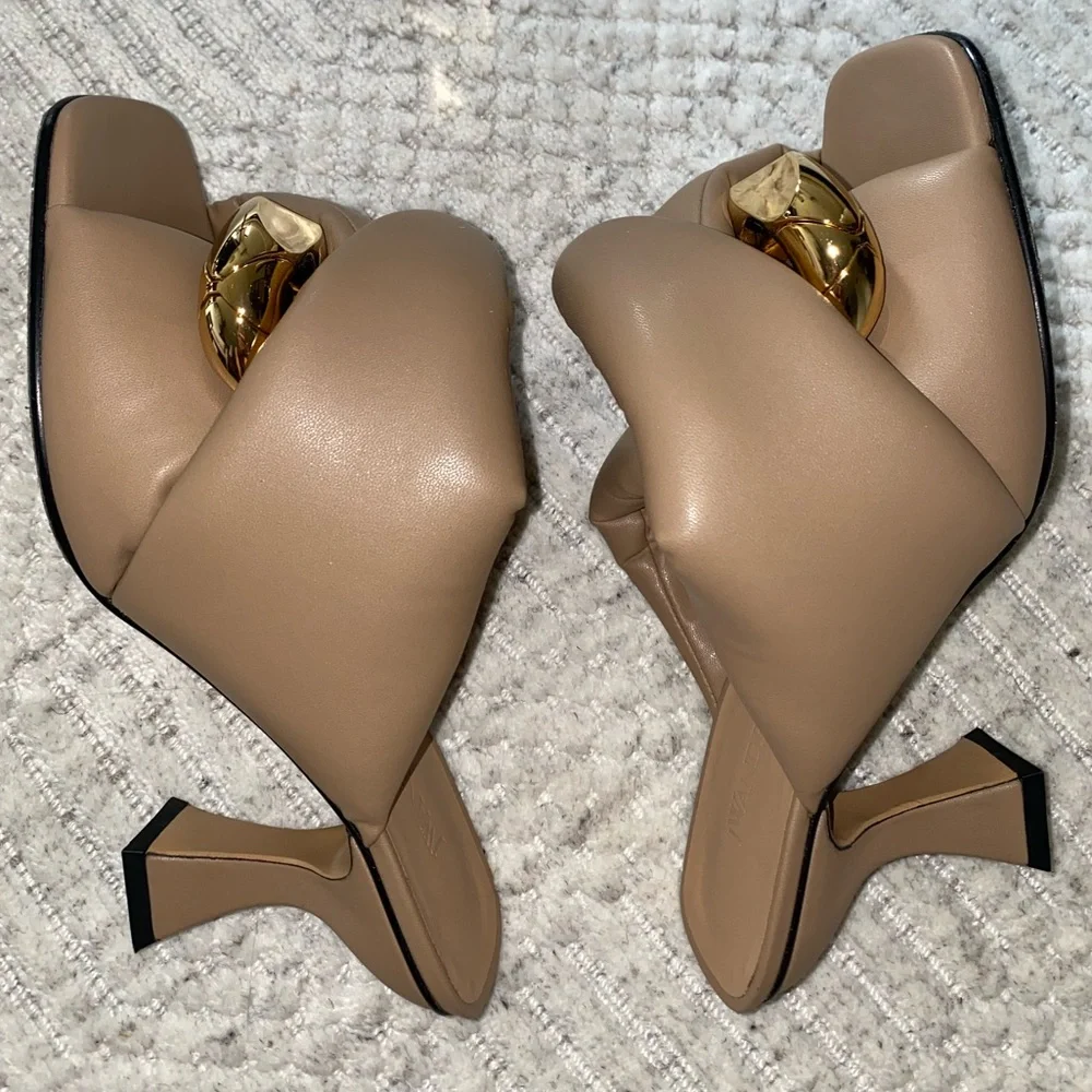 JW ANDERSON almost like